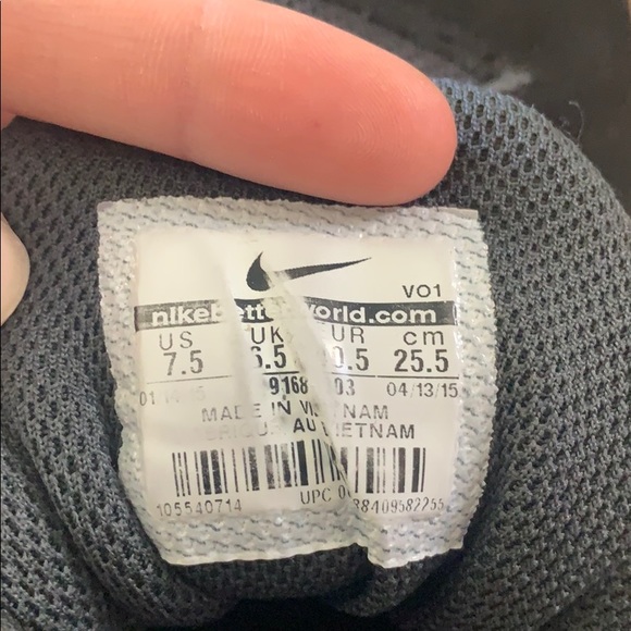 Black Nike Basketball shoes. used. - Picture 4 of 4